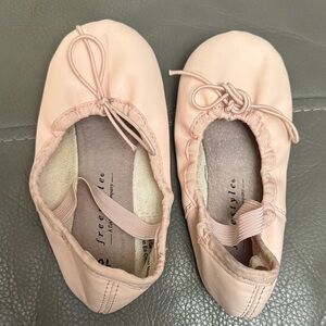 Freestyle Ballet Pink Girls Slippers size 10